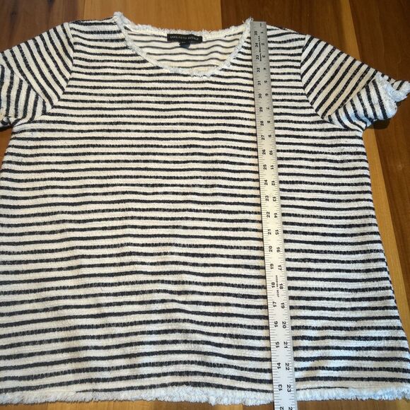 Saks Fifth Avenue Navy And White Large Top And Medium Skirt Fringe Read Descript - Picture 4 of 12